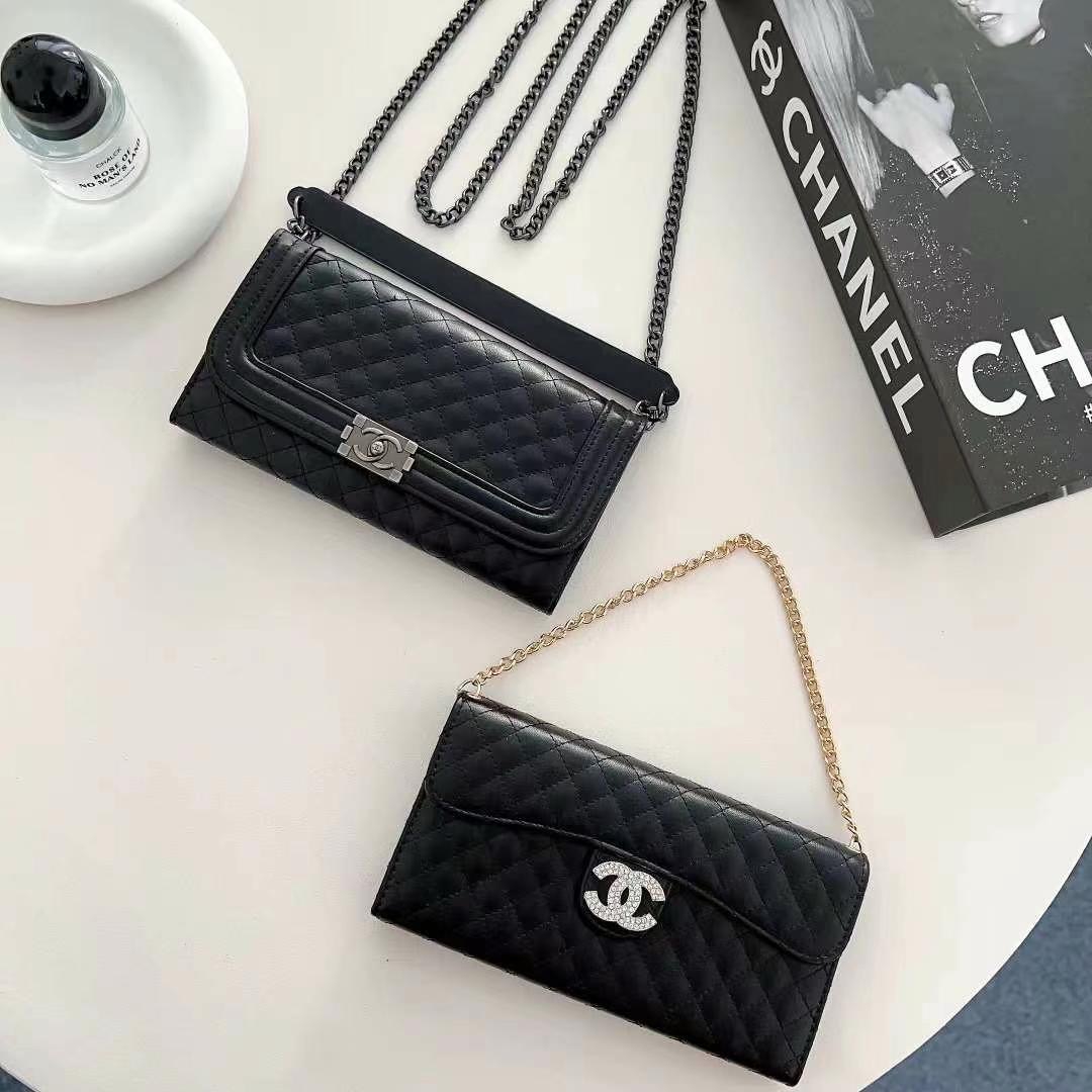 chanel iphone15 proカバー手帳型ショルダー