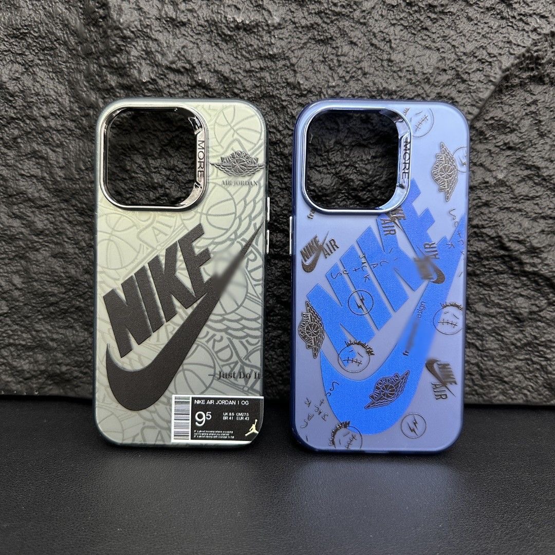 nike iphone15 proケーススポーツ風